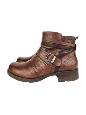 Earth Origins Chestnut Brown Leather Ankle Booties Zippered with Buckle Size 9